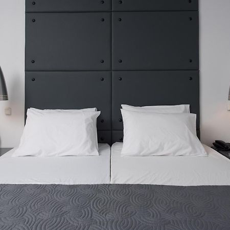 לרפטרה Galaxy Hotel מראה חיצוני תמונה