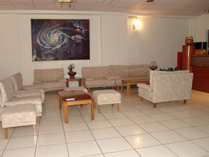 לרפטרה Galaxy Hotel מראה חיצוני תמונה