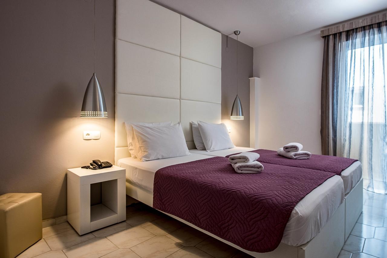 לרפטרה Galaxy Hotel מראה חיצוני תמונה