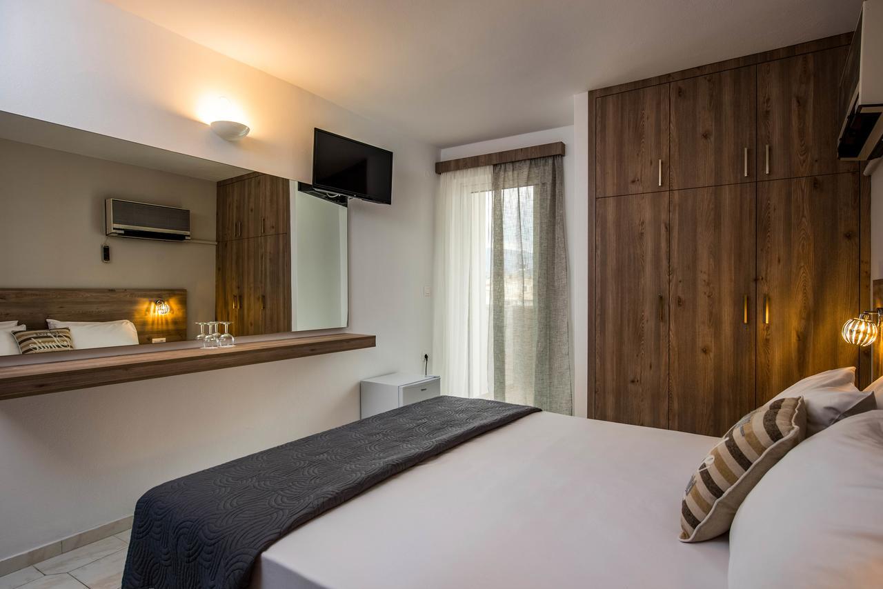 לרפטרה Galaxy Hotel מראה חיצוני תמונה
