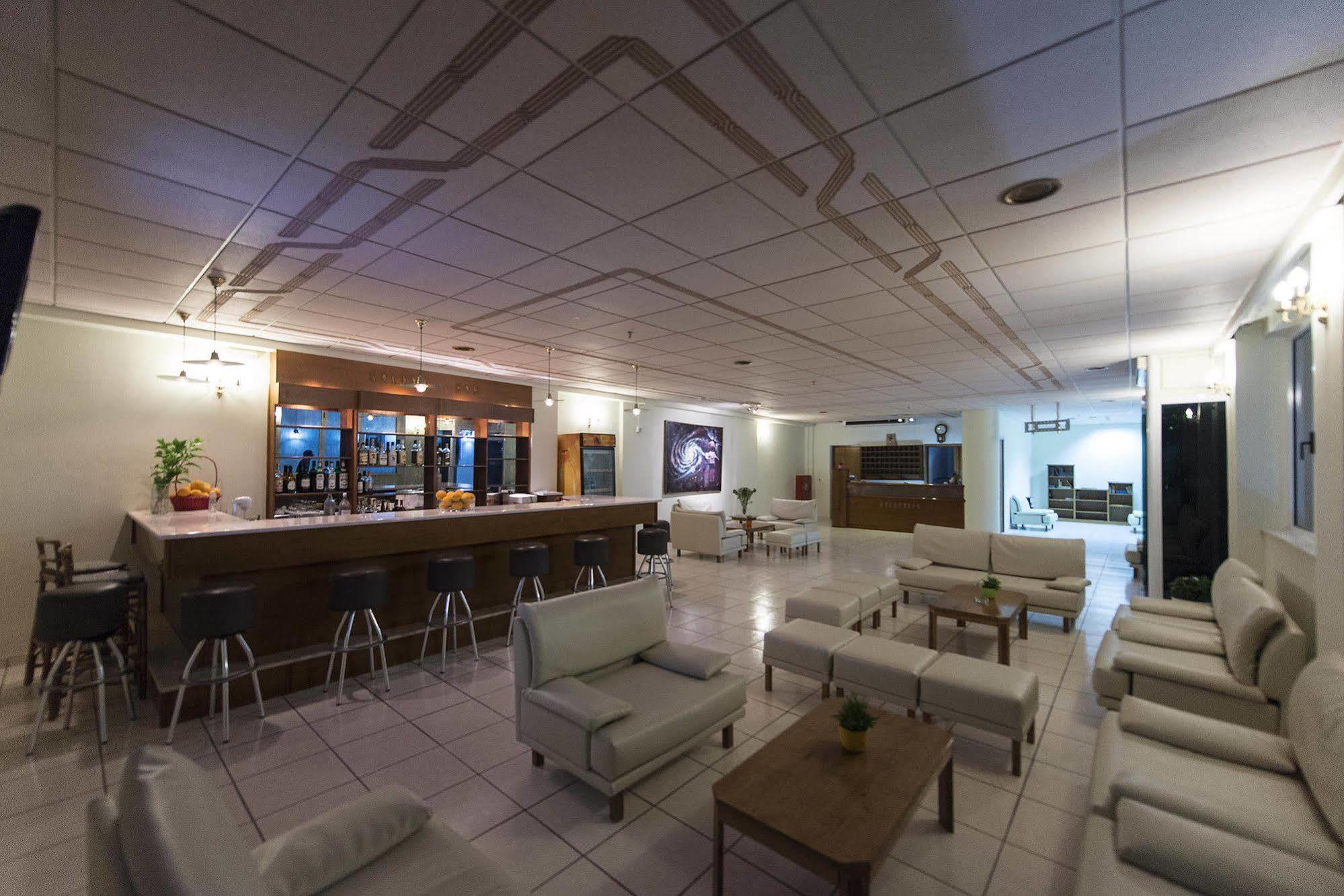 לרפטרה Galaxy Hotel מראה חיצוני תמונה